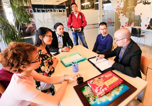 Fan Viet tham tru so cua Barcelona hinh anh