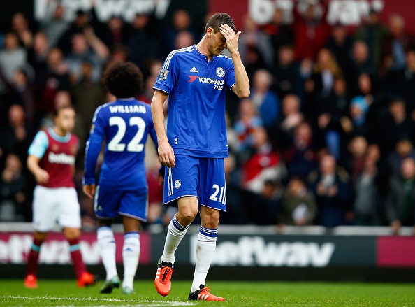 Thua tran thu 5 o NH Anh, Mourinho co nguy co bi sa thai hinh anh