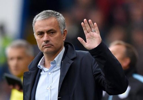 ‘Chelsea can cho Jose Mourinho them thoi gian’ hinh anh