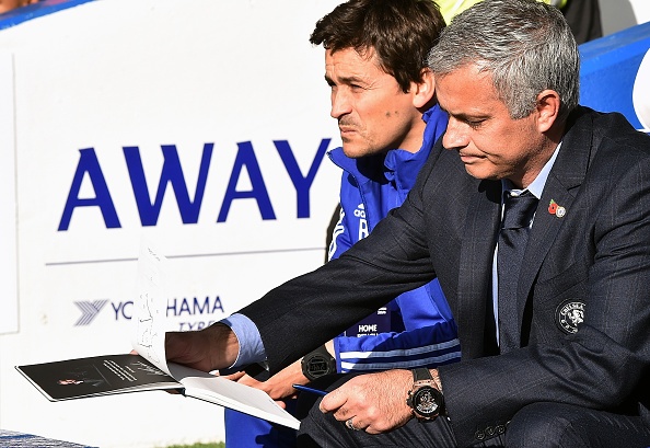 Chelsea thua nguoc Liverpool 1-3, Mourinho co the mat viec hinh anh