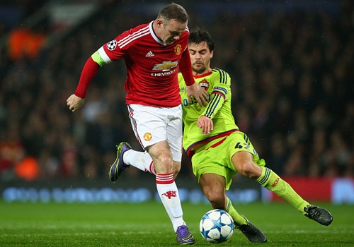 Rooney giup MU dan dau bang B Champions League hinh anh