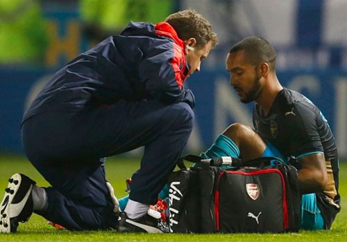 Arsenal mat 10 cau thu truoc tran gap Tottenham hinh anh