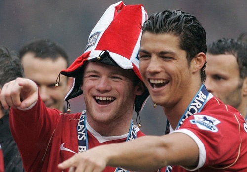 Cristiano Ronaldo san sang tro lai MU hinh anh