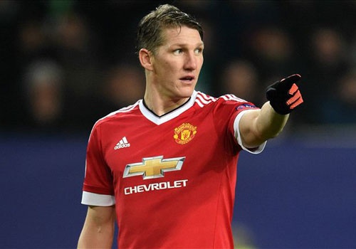 Schweinsteiger chiu an phat cam thi dau 3 tran hinh anh