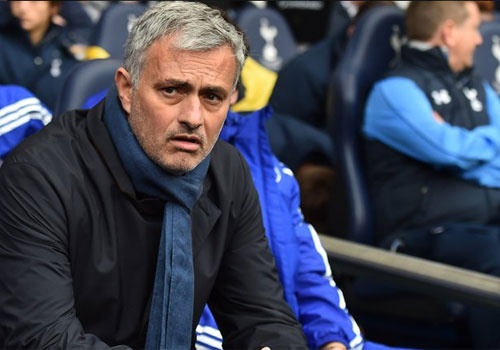 Het that roi 'Nguoi dac biet' Mourinho hinh anh