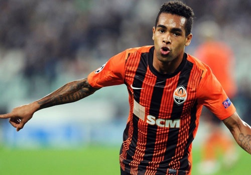 Chelsea co tan binh dau tien duoi thoi Hiddink hinh anh