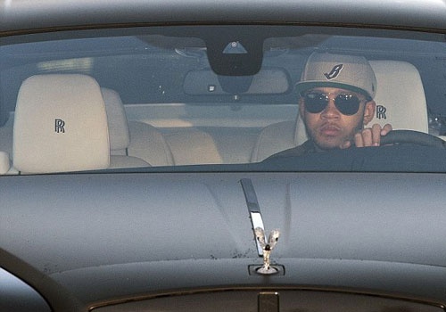 Dan sao MU den san tap truoc khi Van Gaal noi gian hinh anh