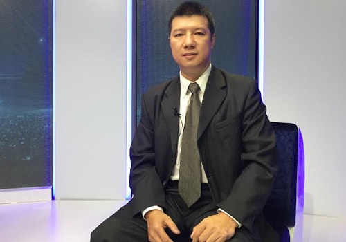 BLV Quang Huy: ‘MU co the vo dich o mua giai dien ro’ hinh anh