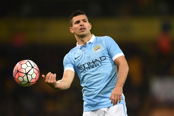 Aguero solo ghi ban, Man City ha Norwich 3-0 hinh anh