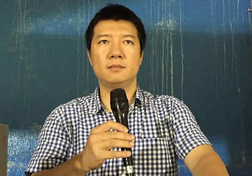 BLV Quang Huy: ‘MU se chien dau voi Liverpool vi danh du’ hinh anh