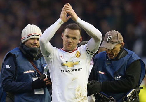 Wayne Rooney xo do ky luc cua Thierry Henry hinh anh