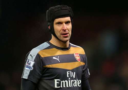 Petr Cech vao doi hinh tieu bieu vong 22 Ngoai hang Anh hinh anh