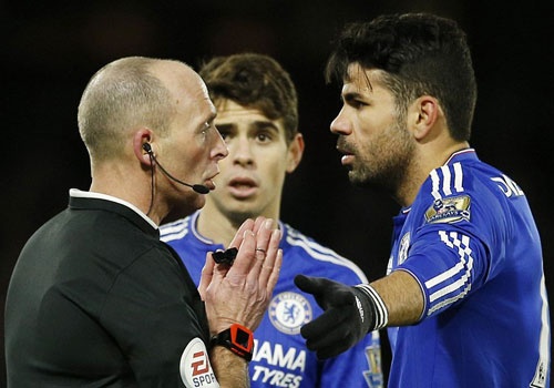 Chelsea van bat bai duoi thoi HLV Hiddink hinh anh