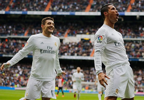 Ronaldo lap cu dup, Real vuon len thu 2 sau Barca hinh anh