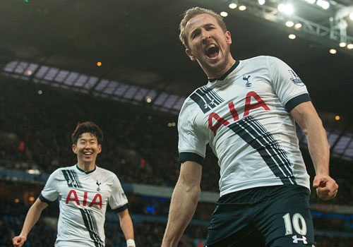 Thua Tottenham 1-2, Man City hut hoi trong top 4 hinh anh