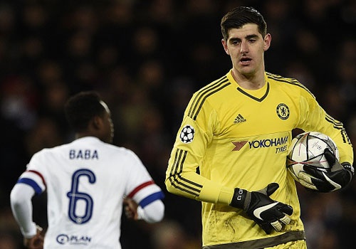 Chelsea may man tranh duoc ac mong o Paris hinh anh