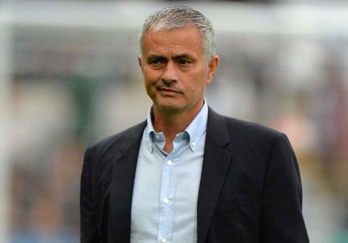 Diem tin: ‘MU da ky hop dong voi Mourinho’ hinh anh