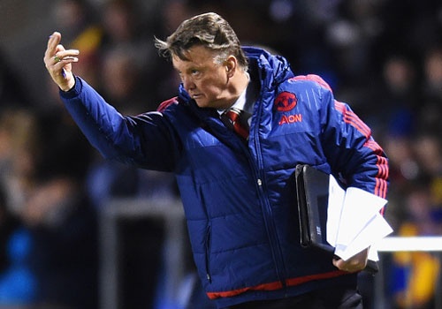 Van Gaal duoc giai cuu khi MU vao tu ket cup FA hinh anh