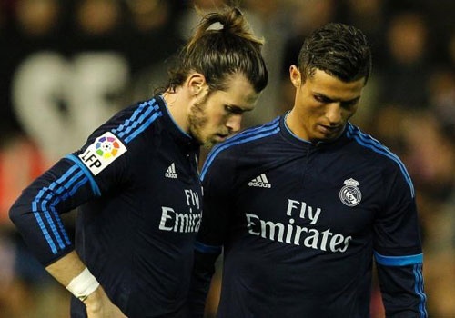 5 yeu to dan toi cuoc khung hoang tai Real hinh anh