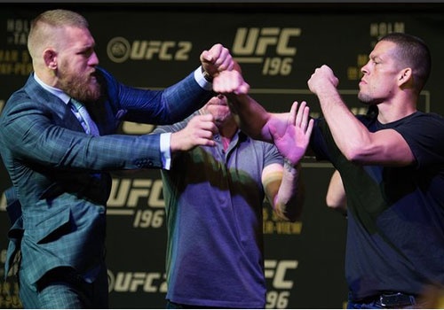 ‘Ga dien’ McGregor tuyen bo ha doi thu sau 5 phut hinh anh