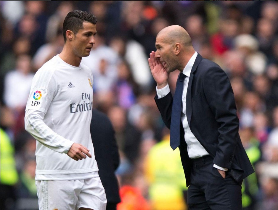 Zidane không đồng ý bán Ronaldo. ảnh 1 Zidane khong dong y ban Ronaldo. anh 1
