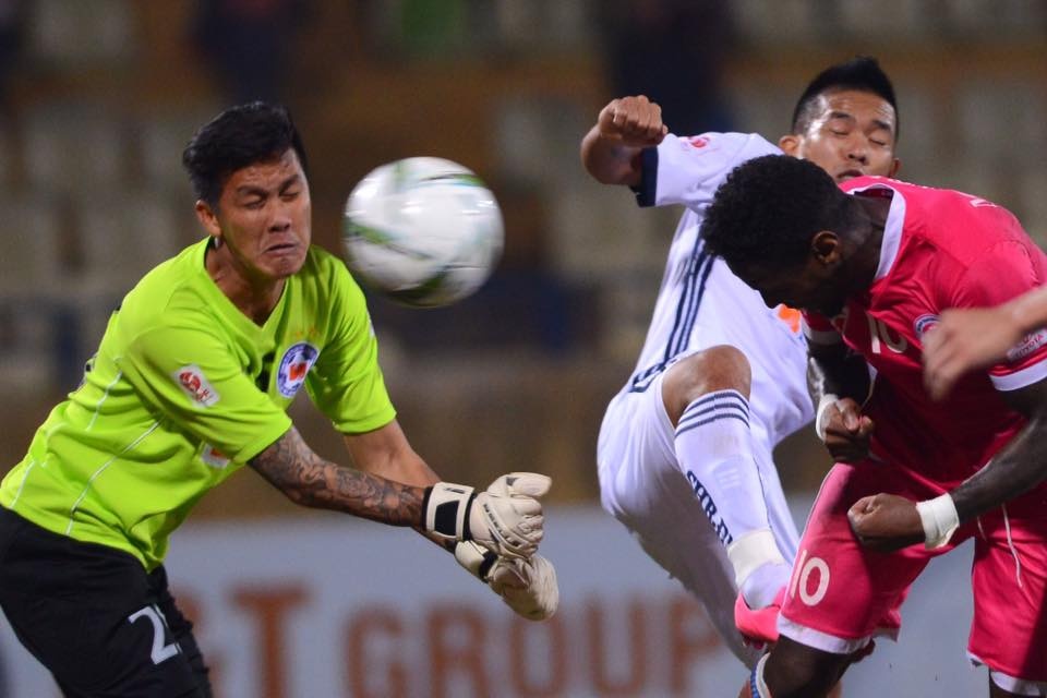 Tran Dong Thap gap HAGL se hap dan. anh 2