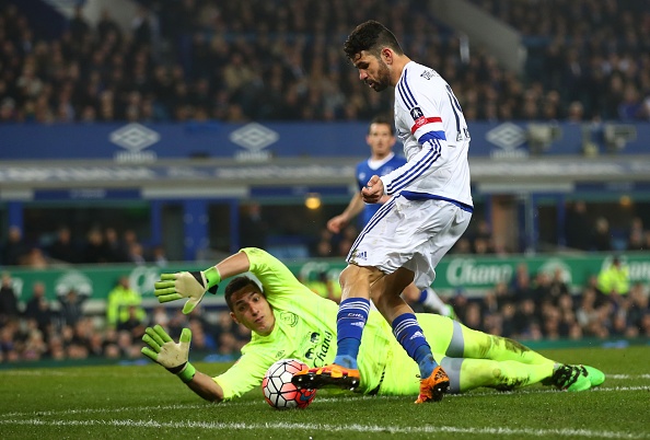 Diego Costa nhan the do anh 5