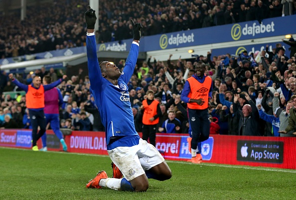 Diego Costa nhan the do anh 7