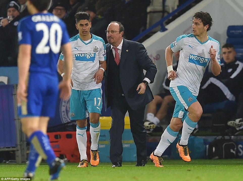 Tuyen thu Nhat Ban Okazaki ghi ban. anh 9