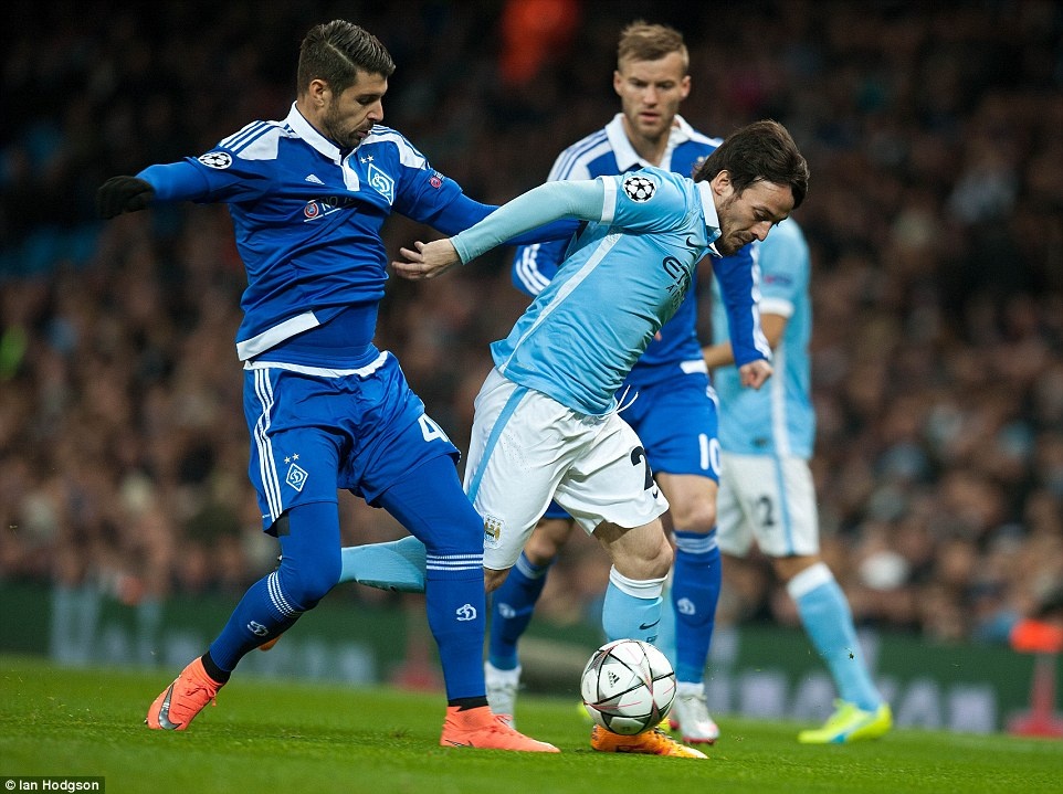Man City mất Kompany và Otamendi. ảnh 1 Man City mat Kompany va Otamendi. anh 1