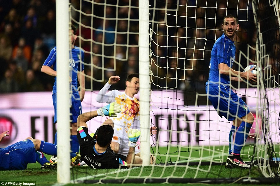 De Gea choi xuat sac truoc DT Italy anh 10