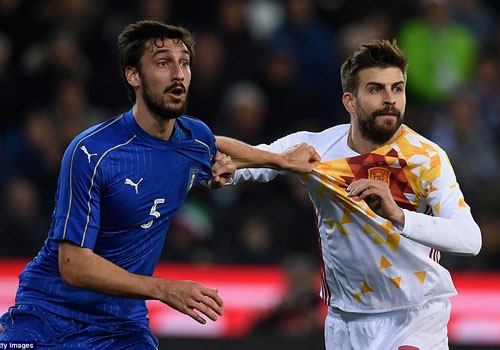 De Gea giup DT Tay Ban Nha thoat thua truoc Italy hinh anh