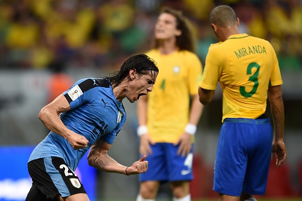 Suarez giúp Uruguay hòa Brazil 2-2 ảnh 7 Suarez giup Uruguay hoa Brazil 2-2 anh 7