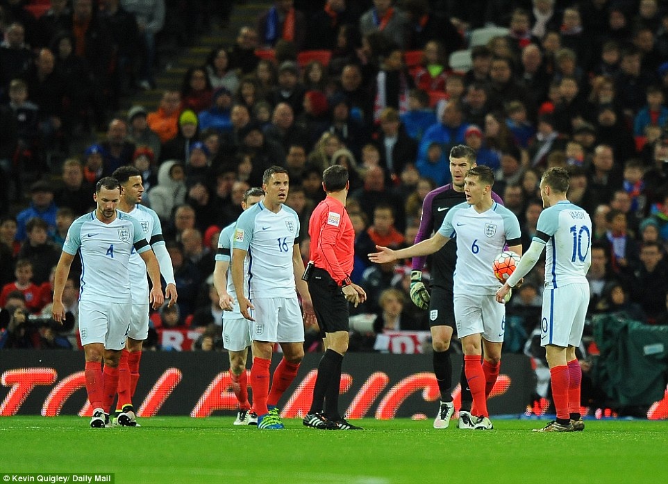 Vardy tiep tuc ghi ban cho DT Anh anh 10