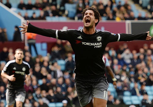 Pato ghi ban trong tran ra mat giup Chelsea thang 4-0 hinh anh