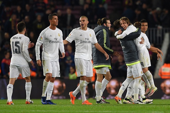 Ronaldo coi do an mung chien thang anh 4