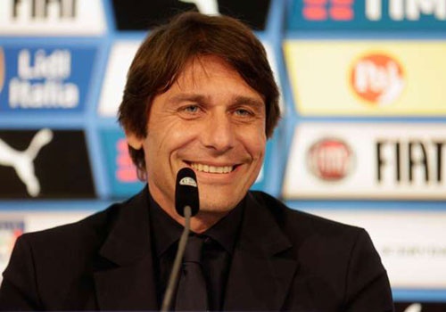 Hom nay HLV Conte ky hop dong voi Chelsea hinh anh