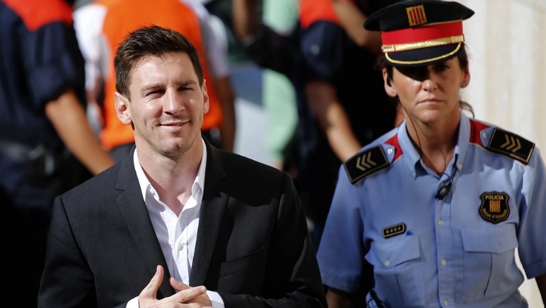 Messi bị tình nghi trốn thuế ảnh 1 Messi bi tinh nghi tron thue anh 1