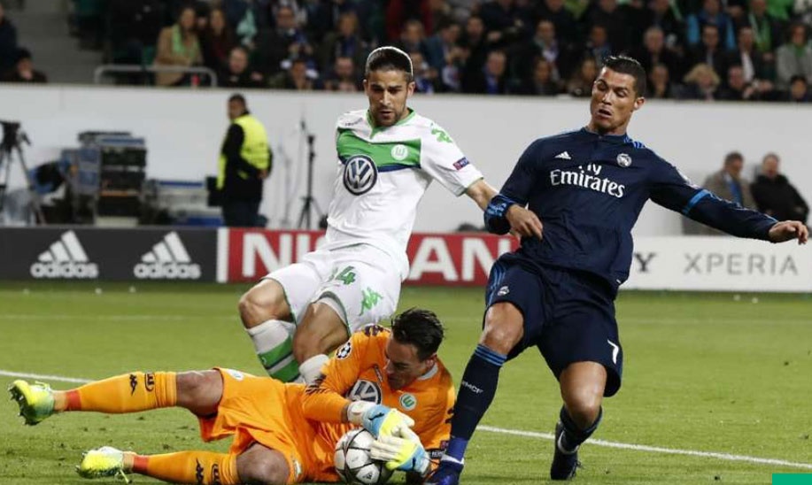 Doi hinh luot di tu ket cup C1 anh 2