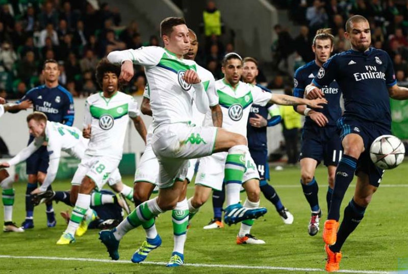 Doi hinh luot di tu ket cup C1 anh 11