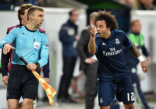 'Real phong ngu nhu nhung cau be len 10' hinh anh