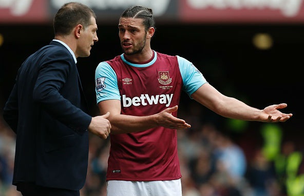 West Ham 3-3 Arsenal: Carroll lap hat-trick hinh anh