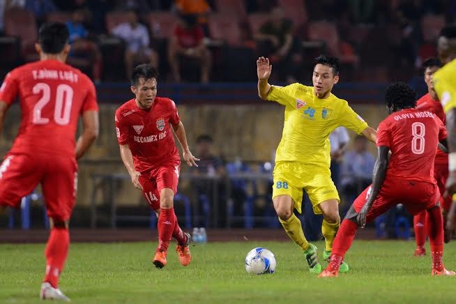 Ha Noi T&T thua B.Binh Duong 1-2 anh 2