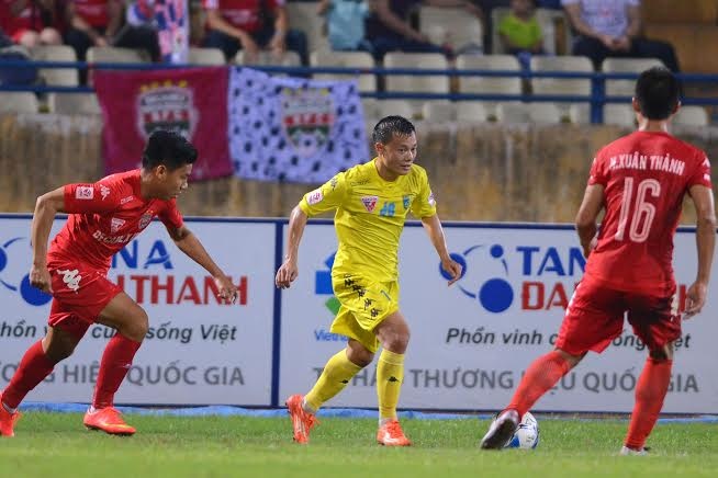 Ha Noi T&T thua B.Binh Duong 1-2 anh 1