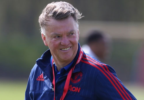 Van Gaal dat muc tieu vo dich cup FA hinh anh