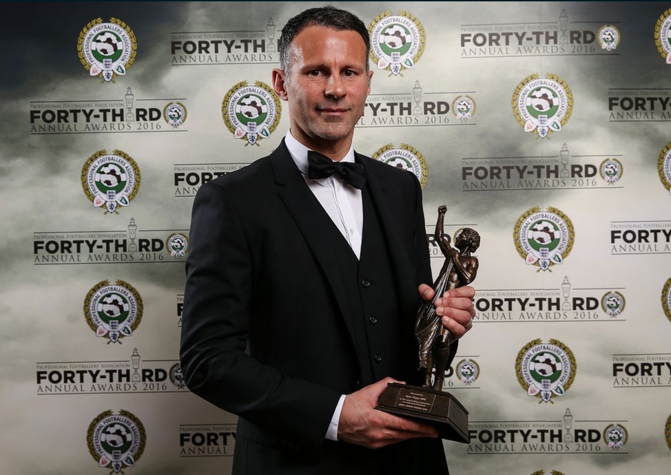 Giggs đoạt giải cống hiến năm 2016 ảnh 1 Giggs doat giai cong hien nam 2016 anh 1