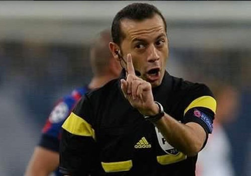 Trong tai Cakir mat tay voi Real Madrid hinh anh