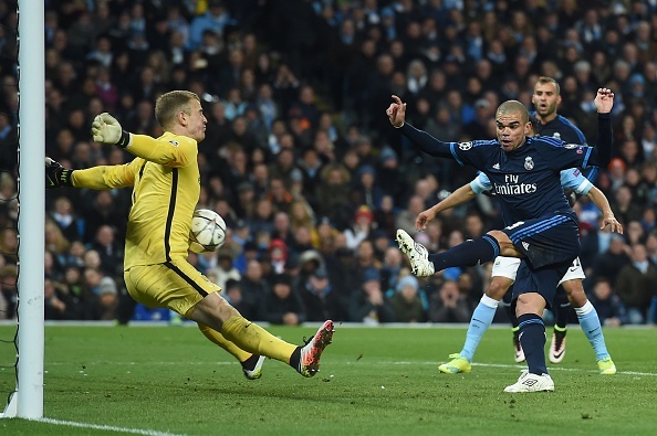 Ronaldo vang mat trong tran gap Man City anh 1