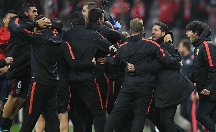 Atletico Madrid ăn mừng chiến thắng trước Bayern ảnh 5 Atletico Madrid an mung chien thang truoc Bayern anh 5