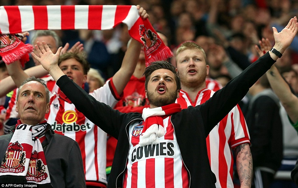 Sunderland tru hang thanh cong anh 13